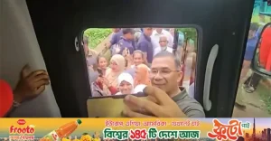 প্রধানমন্ত্রী বললেন ‘আসো আমি ছবি তুলে দিচ্ছি’