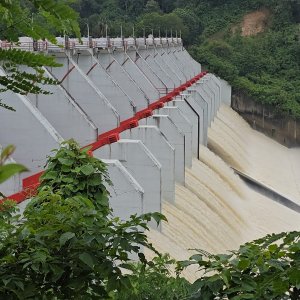 খুলে দেওয়া হলো কাপ্তাই বাঁধের ১৬টি জলকপাট