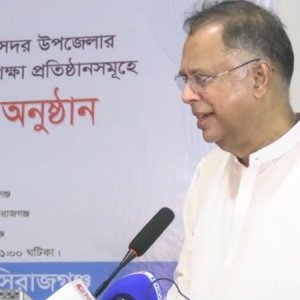 কেন্দ্রে ঘাড় ঘোরাতে দেয়নি, এইটা আন্দোলনের সাবজেক্ট হলো: বিদ্যুৎমন্ত্রী