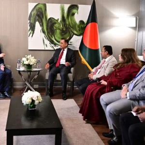 প্রধানমন্ত্রীর সঙ্গে ইন্টারন্যাশনাল পিস ইনস্টিটিউটের প্রেসিডেন্টের বৈঠক
