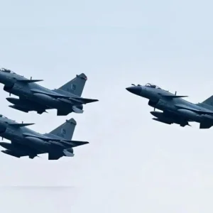 আফগানিস্তানের ১০ স্থানে পাকিস্তানের হামলা